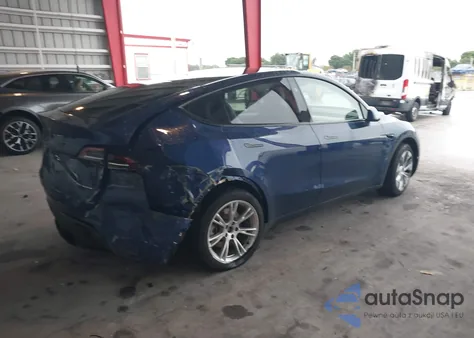 2024 Tesla Model Y Long Range Dual Motor All-Wheel Drive from USA, damaged, VIN 7SAYGDEE3RA268033